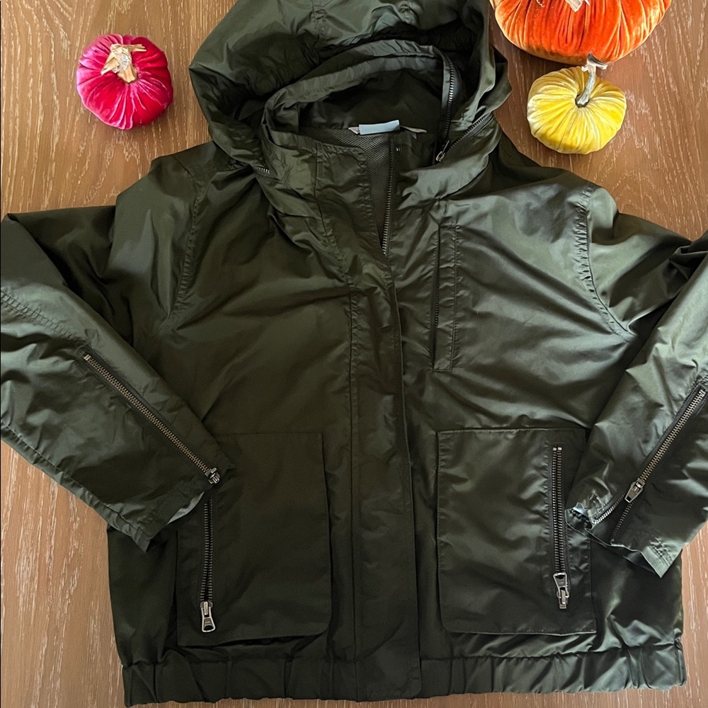 Athleta Dark Green Jacket light weight lined rain coat